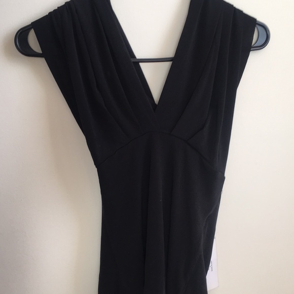 Von Vonni Transformer Wrap Top Black, Size S NWT - Picture 1 of 6
